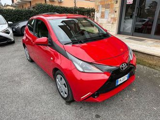 toyota aygo 1.0 vvt-i 69 cv 5 porte x-play