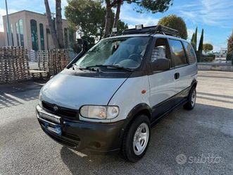 nissan serena 2.3 7 posti 4x4 2000