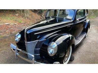 1940 ford v8 tudor deluxe sedan a vendre
