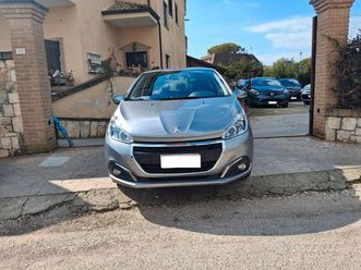 peugeot 208 puretech 82 5 porte allure cerchi clima cruise multifunzione bluetooth navigatore