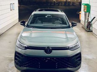 tayron 1,5 tsi ehybrid 200kw phev r-line dsg r-line