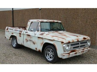 dodge d100 pick up