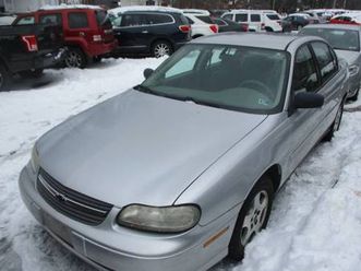 2005 chevy classic sedan,extra extra clean