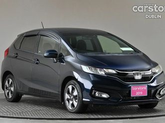 honda fit 1.5 hybrid **brown/black leather**revers