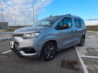 toyota proace city verso luxury