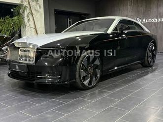 rolls-royce spectre two tone,starlight doors,full,uvp 541k