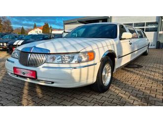 lincoln town car stretchlimousine 8,6 meter lang v8