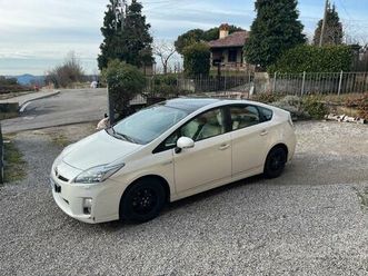 prius executive con tetto solare