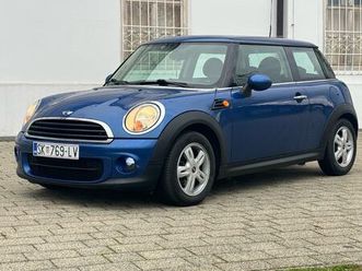 mini cooper mini one 1.6d, 2011 god.