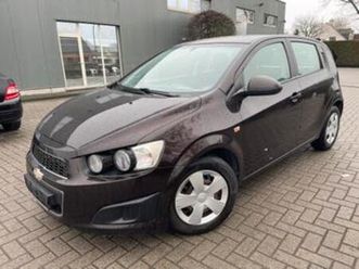 ② aveo 1.2i 5prts/climatisation ! ! ! ! ! — chevrolet — 2ememain