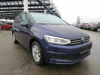 volkswagen touran comfort.dsg,7-s.ahk,acc,led,kamera,navi