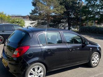 vauxhall corsa - heated seats, heated steering wheel. 1.3 diesel