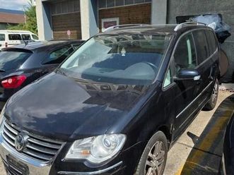 shitet ose nderrohet touran sapo ardhur nga zvicrra 4200€