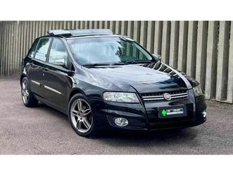 fiat stilo 1.8 attractive flex 8v 5p 2011