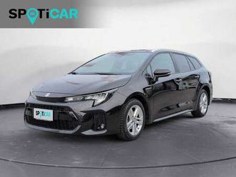 1.8 hybrid e-cvt 2wd cool