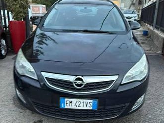 astra 4ª serie astra 1.7 cdti 110cv ecoflex s&s sports tourer cosmo