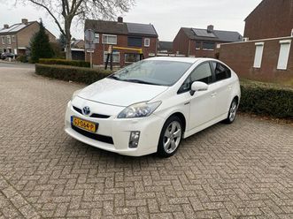 toyota prius - 1.8 dynamic