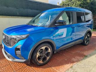 ford tourneo courier