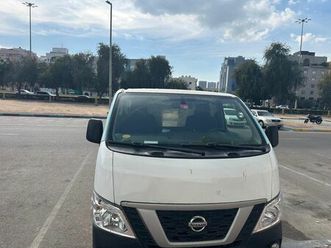 used nissan urvan 3-seater automatic (5-door) 2017