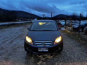 honda fr-v 2,999 eur