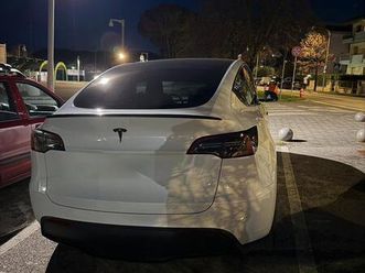 tesla model y rwd 2022 - 29.300km