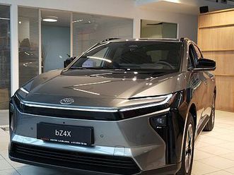 toyota bz4x 73.1kwh baterija. el.mot.165kw executive