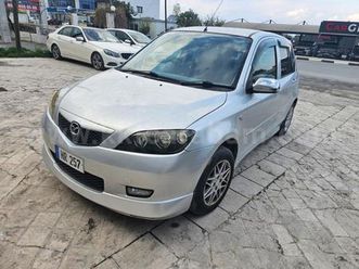 2003 model düz mazda demio