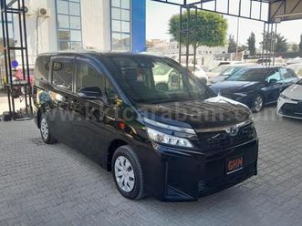 2018 model otomatik toyota voxy