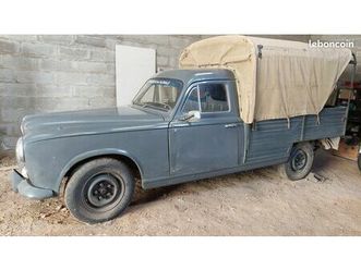 véhicule 403 peugeot camionnette