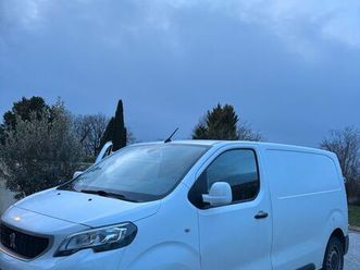 peugeot expert fg standard équipé du moteur 2.0 bluehdi 120 ch, finition premium pack s&s