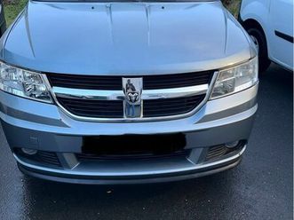 voiture dodge journey