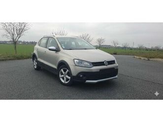 volkswagen cross polo 1.6 tdi 90 dsg7 - bi-xénon - full options