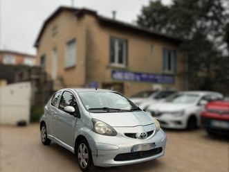 toyota aygo 1.0 vvt-i 68ch confort 3p