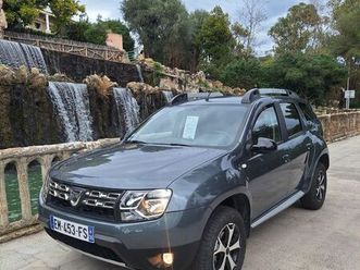 dacia duster 4x4 explorer / 1ere main / revision complete / rare