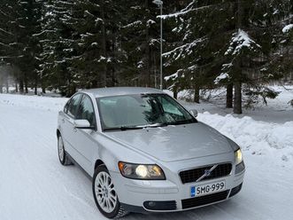 t5 momentum geartronic business