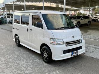 2009 model otomatik toyota town ace