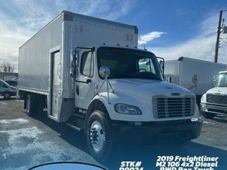 2019 freightliner m2 106 26’box truck w/liftgate&side door-stock#d9024