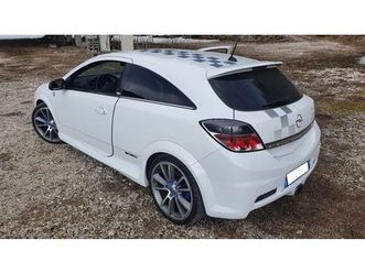 opel astra 2.0 opc ( serie numerata )