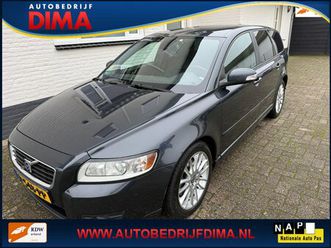 volvo v50 - 2.4 automaat/ leder/ navi/ cruise control/ afnb trekhaak/ stoelverwarming/ ecc