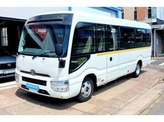2022 toyota coaster 2.8d gl auto 23 seater