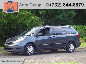 2006 toyota sienna le 7 passenger 4dr mini van