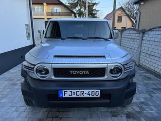 toyota fj cruiser 4.0 24v awd