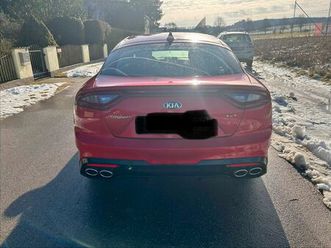 kia stinger 2019. 3.3