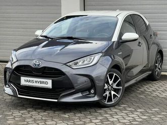 toyota yaris hybrid style jbl navi led 1.hand