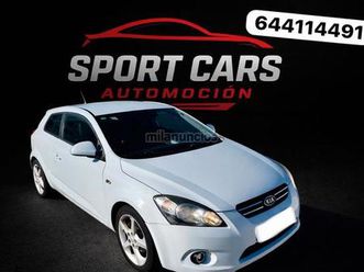 kia - ceed 2.0 crdi emotion