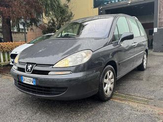 peugeot 807 2.0 hdi fap st