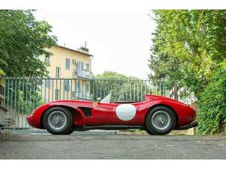 ferrari 250 trc réplique