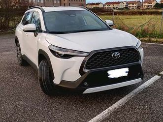 corolla crosscross 1.8h trend fwd 140cv e-cvt