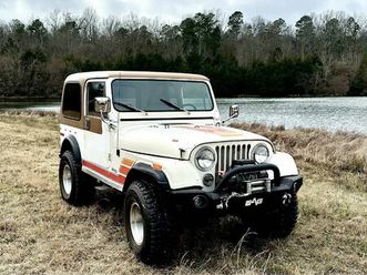 original survivor 1976 jeep cj-7 with levi’s interior