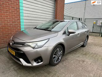 toyota avensis touring sports 1.8 vvt-i lease pro navi! bj:2015